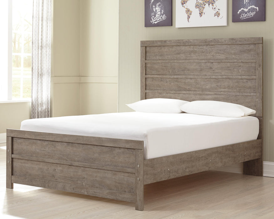 Culverbach Full Panel Bed with Mirrored Dresser - alternate view 4