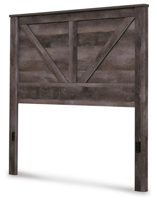 Wynnlow Queen Crossbuck Panel Bed with Mirrored Dresser, Chest and Nightstand - alternate view 8