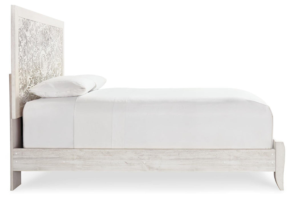 Paxberry Queen Panel Bed with Mirrored Dresser - alternate view 10