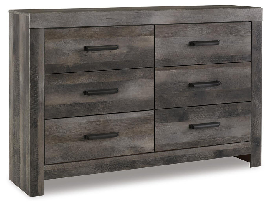 Wynnlow King Panel Bed with Mirrored Dresser and Nightstand - alternate view 5