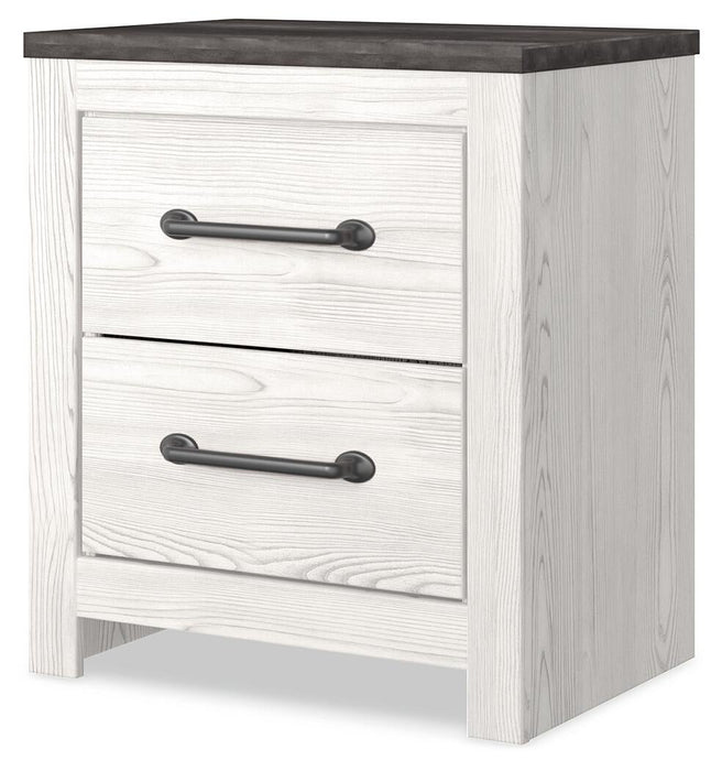 Gerridan Queen Panel Bed with Mirrored Dresser and Nightstand - alternate view 11