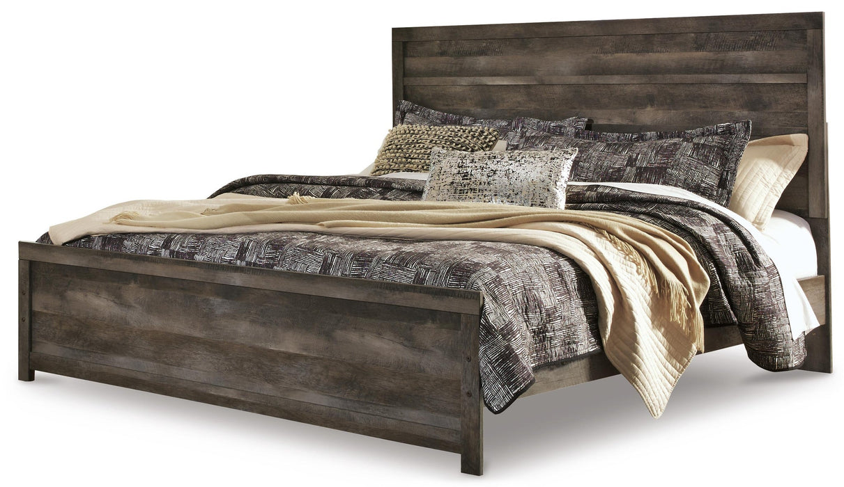 Wynnlow King Panel Bed with Mirrored Dresser - alternate view 4