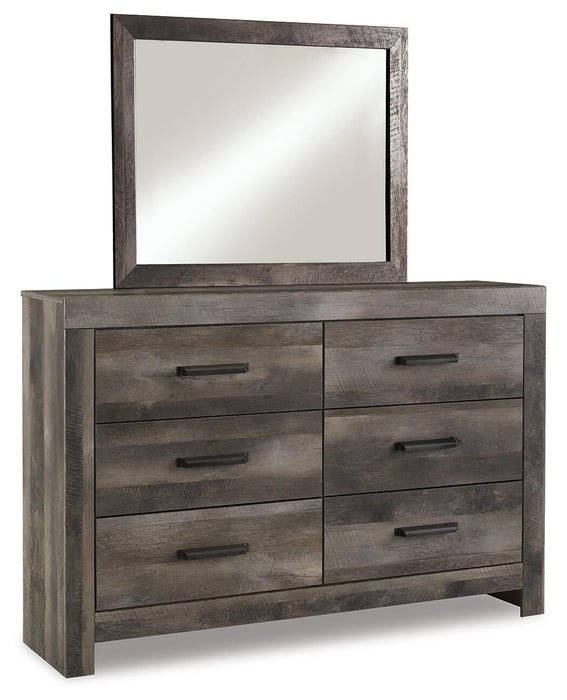 Wynnlow King Poster Bed with Mirrored Dresser, Chest and Nightstand - alternate view 3