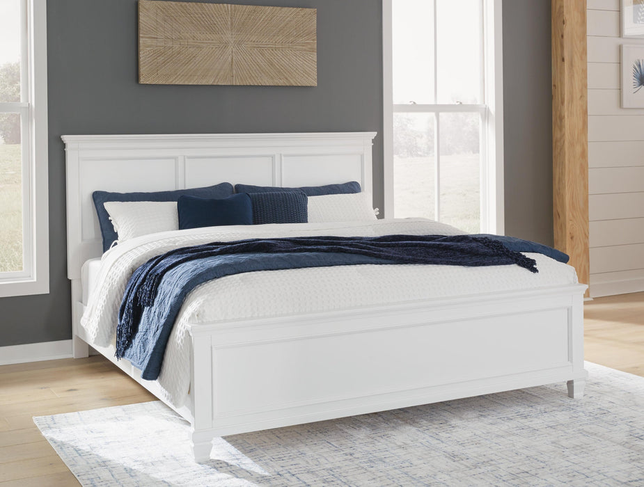 Fortman King Panel Bed with Mirrored Dresser and Nightstand - alternate view 19