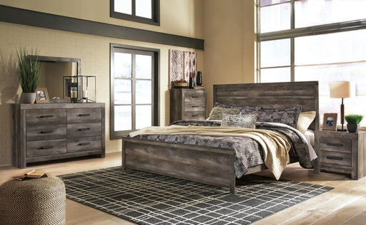 Wynnlow King Panel Bed with Mirrored Dresser, Chest and Nightstand - alternate view 2