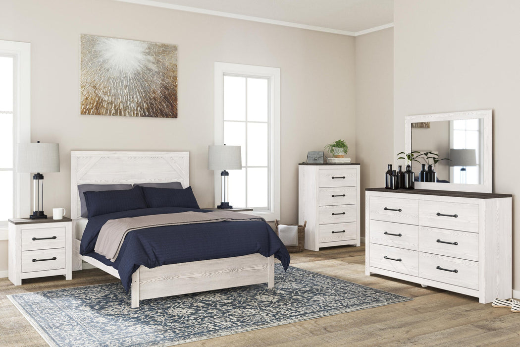 Gerridan Full Panel Bed with Mirrored Dresser, Chest and Nightstand - alternate view 3