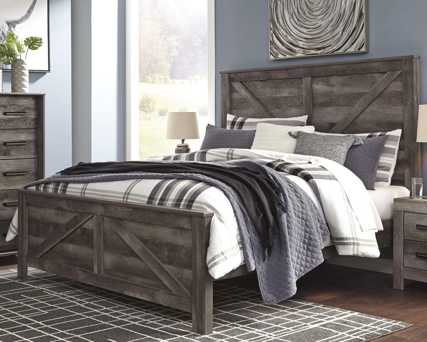 Wynnlow King Crossbuck Panel Bed with Mirrored Dresser, Chest and Nightstand - alternate view 13