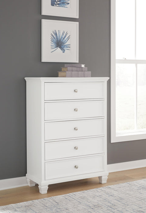 Fortman Queen Panel Bed with Mirrored Dresser, Chest and Nightstand - alternate view 26