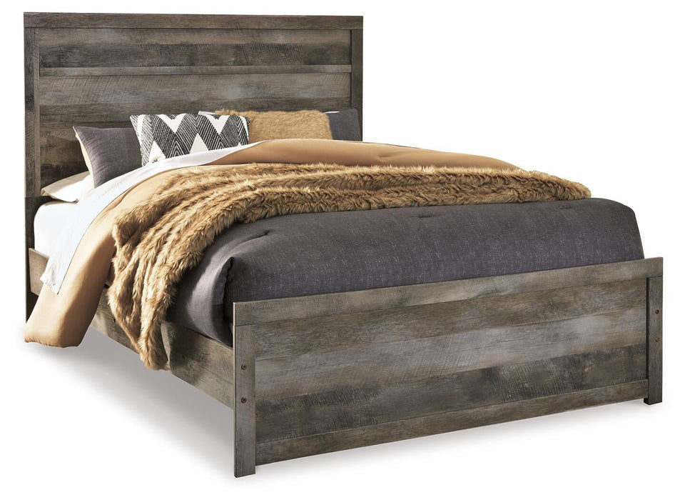 Wynnlow Queen Panel Bed with Mirrored Dresser and Nightstand - alternate view 4