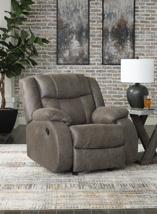 First Base Sofa, Loveseat and Recliner - alternate view 15