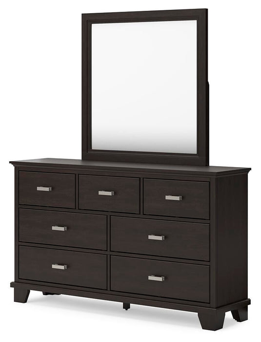 Covetown Queen Panel Bed, Dresser, Mirror, Chest and Nightstand - alternate view 6