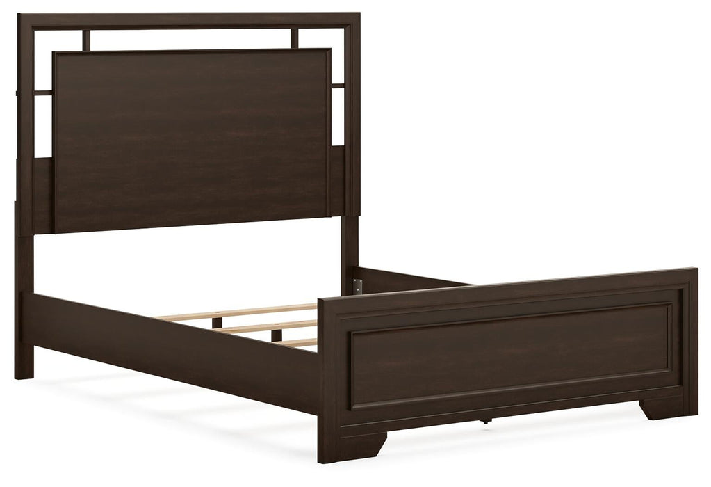 Covetown Queen Panel Bed, Dresser, Mirror, Chest and Nightstand - alternate view 12