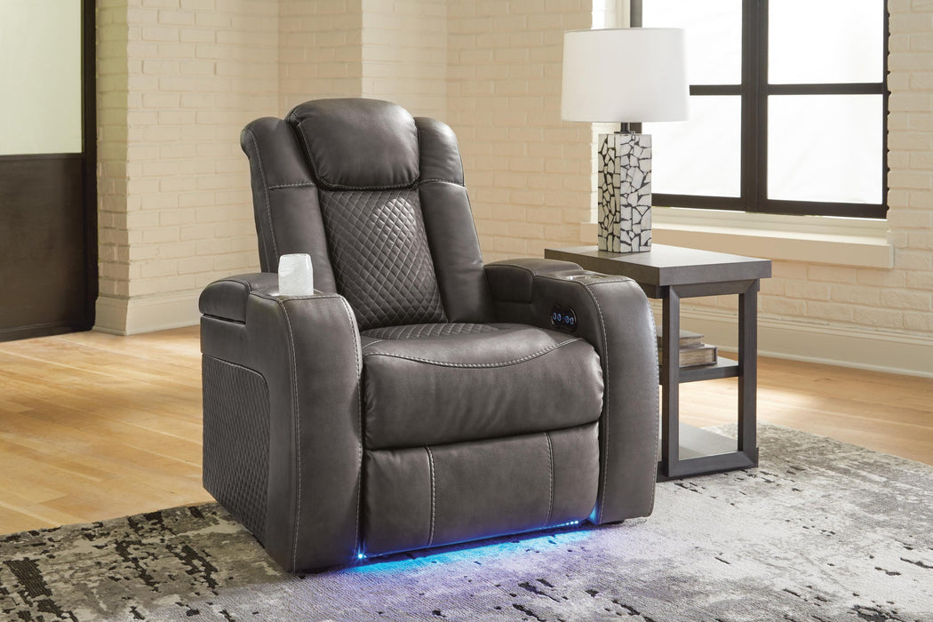 Fyne-Dyme Sofa, Loveseat and Recliner - alternate view 24