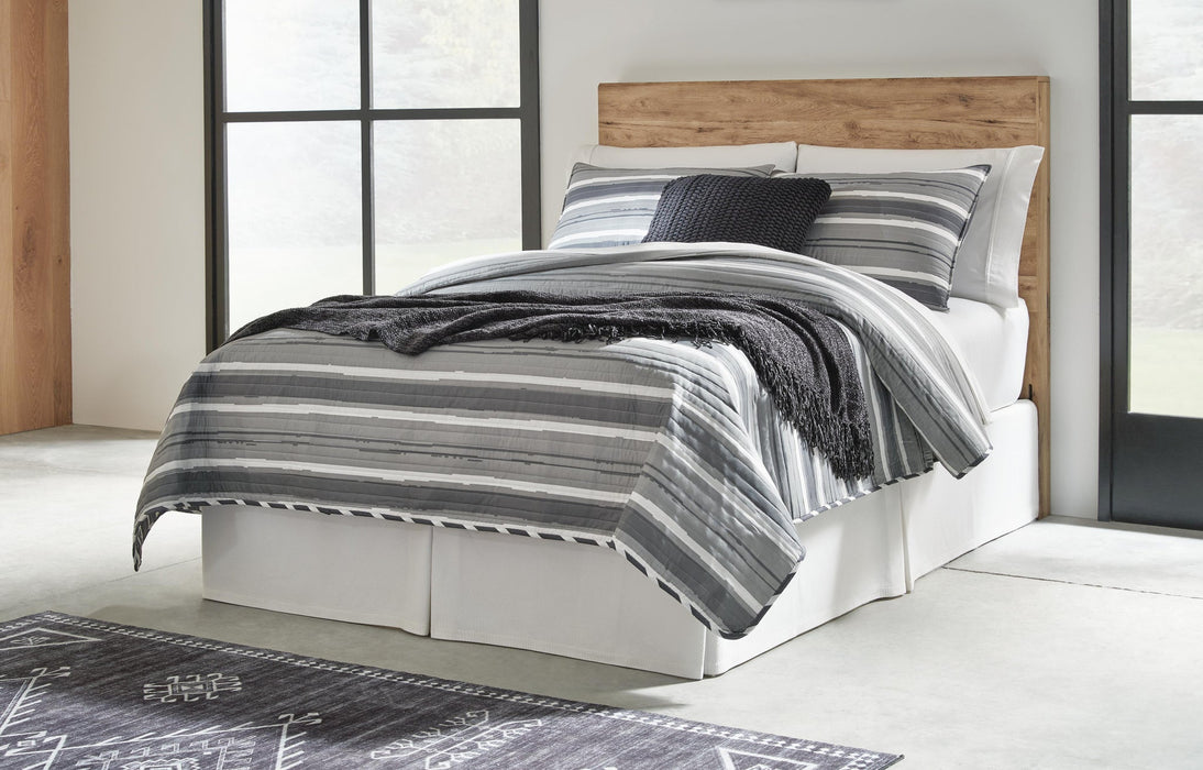 Hyanna Full Panel Headboard, Dresser, Mirror and Nightstand - alternate view 10
