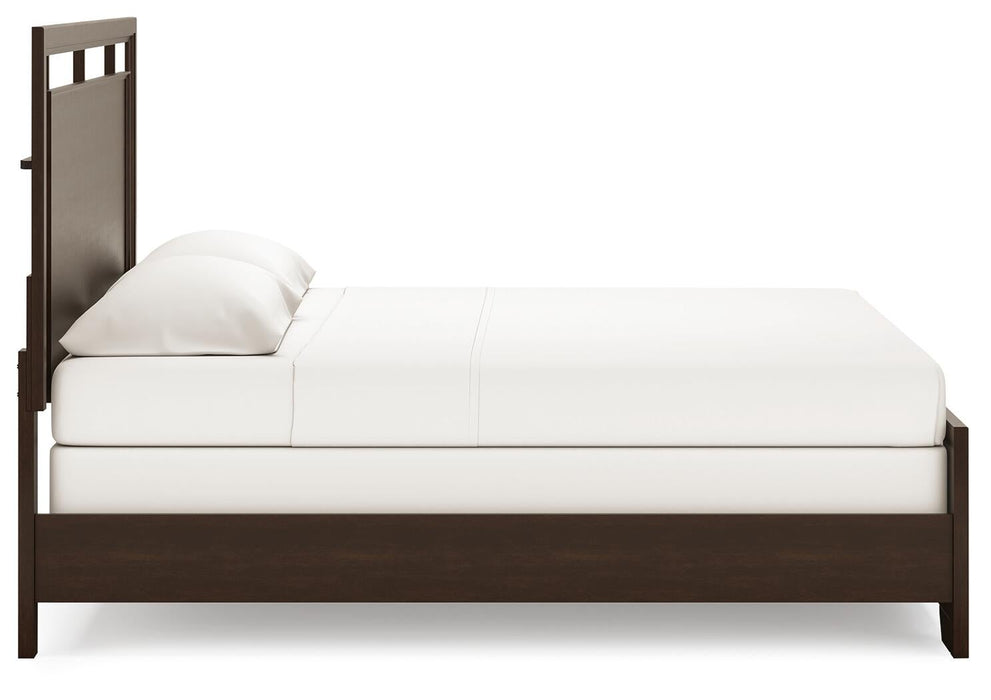 Covetown King Panel Bed with Mirrored Dresser - alternate view 9