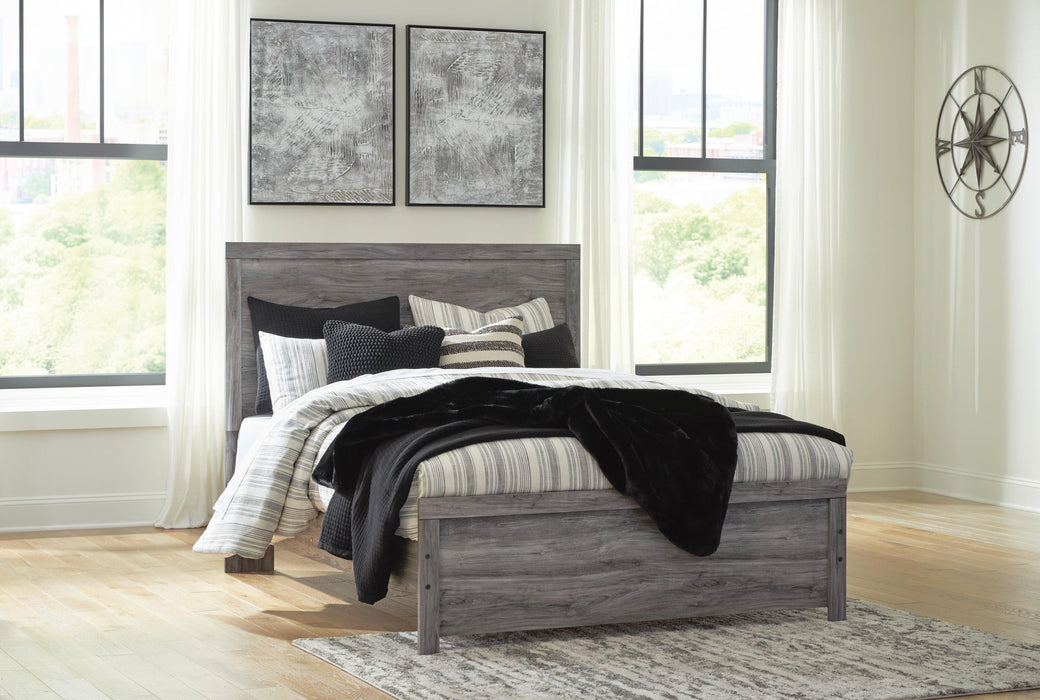 Bronyan Queen Panel Bed with Mirrored Dresser and Nightstand - alternate view 14