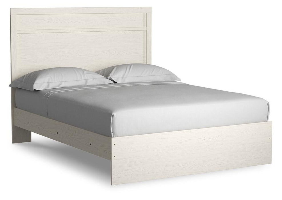 Stelsie Queen Panel Bed with Mirrored Dresser - alternate view 3