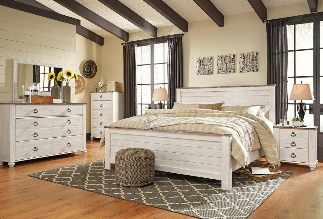 Willowton King Panel Bed with Mirrored Dresser and Nightstand - alternate view 5