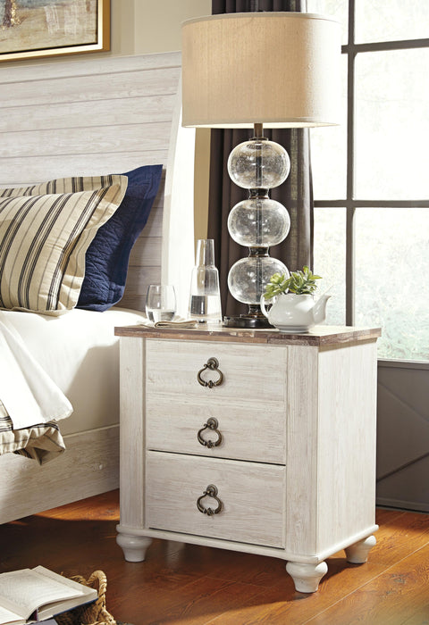 Willowton Queen Panel Bed with Mirrored Dresser and Nightstand - alternate view 8