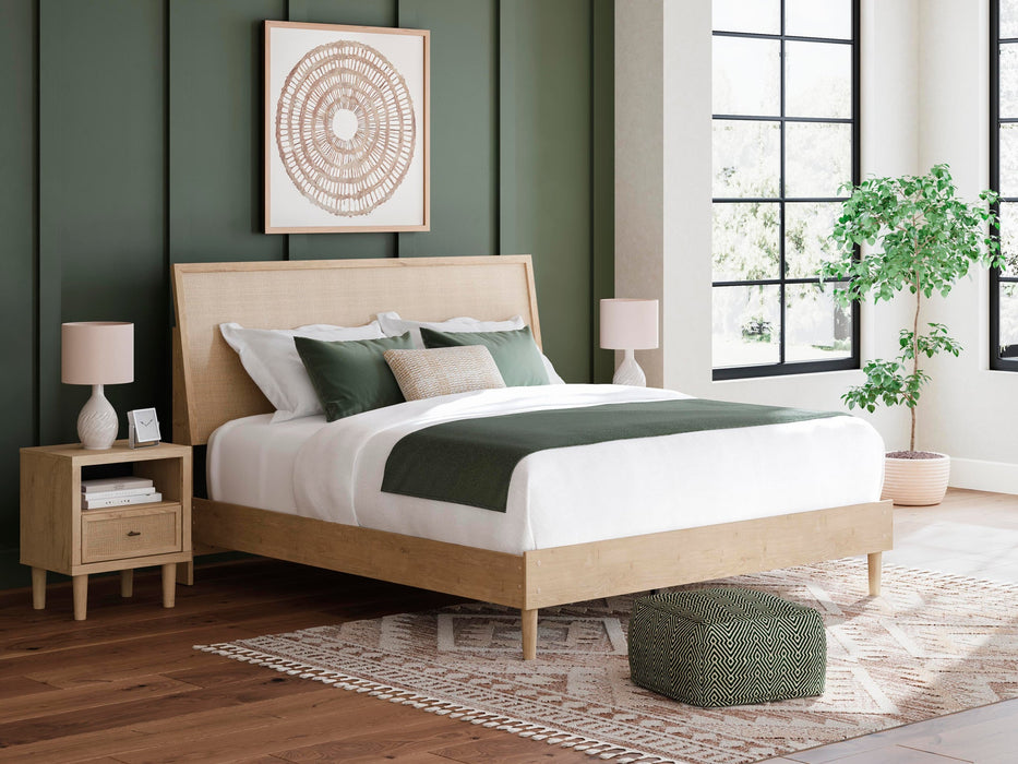 Cielden King Panel Bed with Mirrored Dresser - alternate view 13