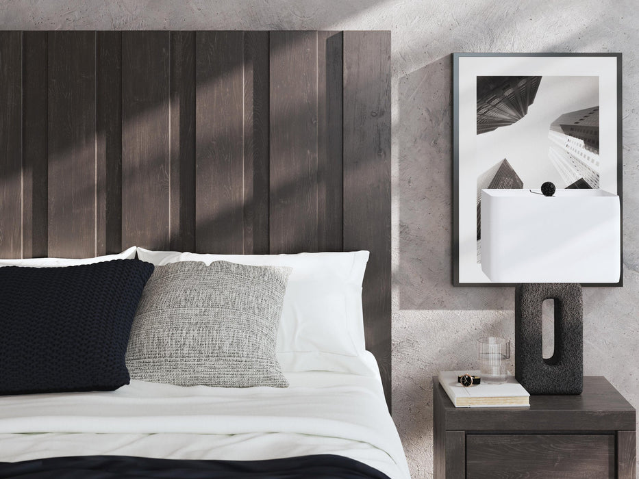 Parlayon Queen Panel Bed, Dresser and Mirror - alternate view 14