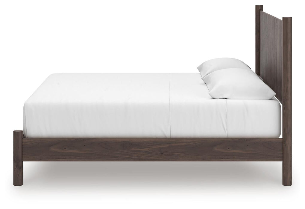Cadmori King Panel Platform Bed, Dresser and Mirror - alternate view 11