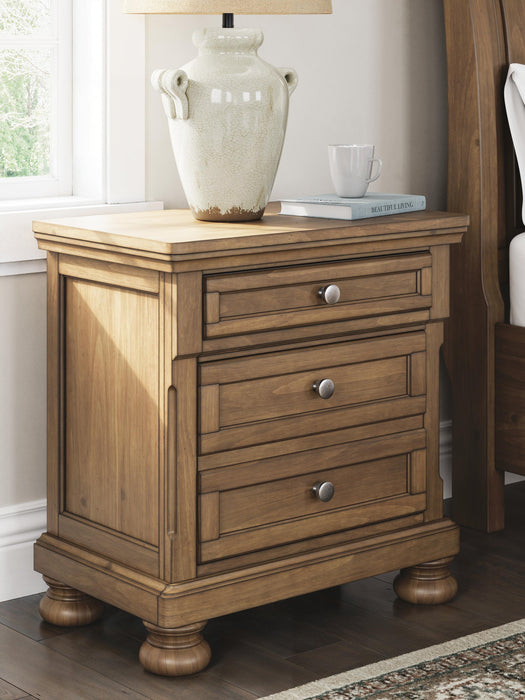 Vandenmore Queen Panel Bed with Mirrored Dresser and Nightstand - alternate view 23