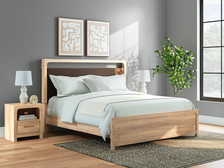 Hollymount King Upholstered Panel Bed, Dresser, Mirror and Nightstand - alternate view 18