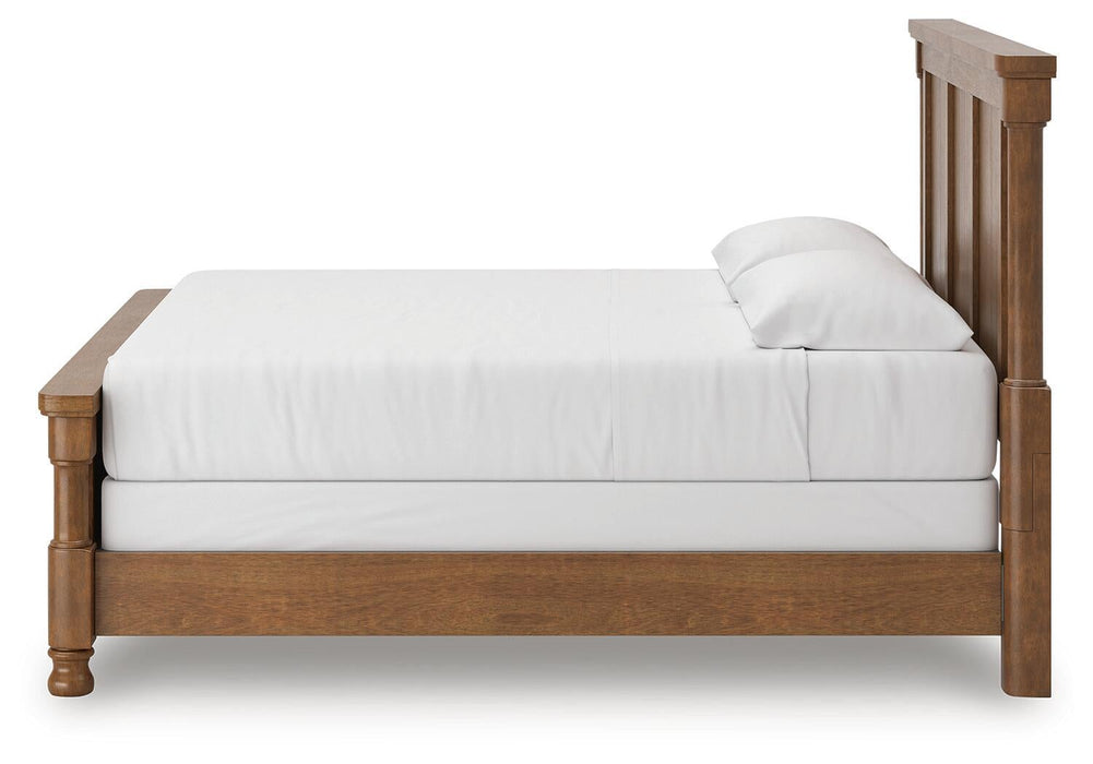 Chadworth King Poster Bed with Mirrored Dresser - alternate view 12
