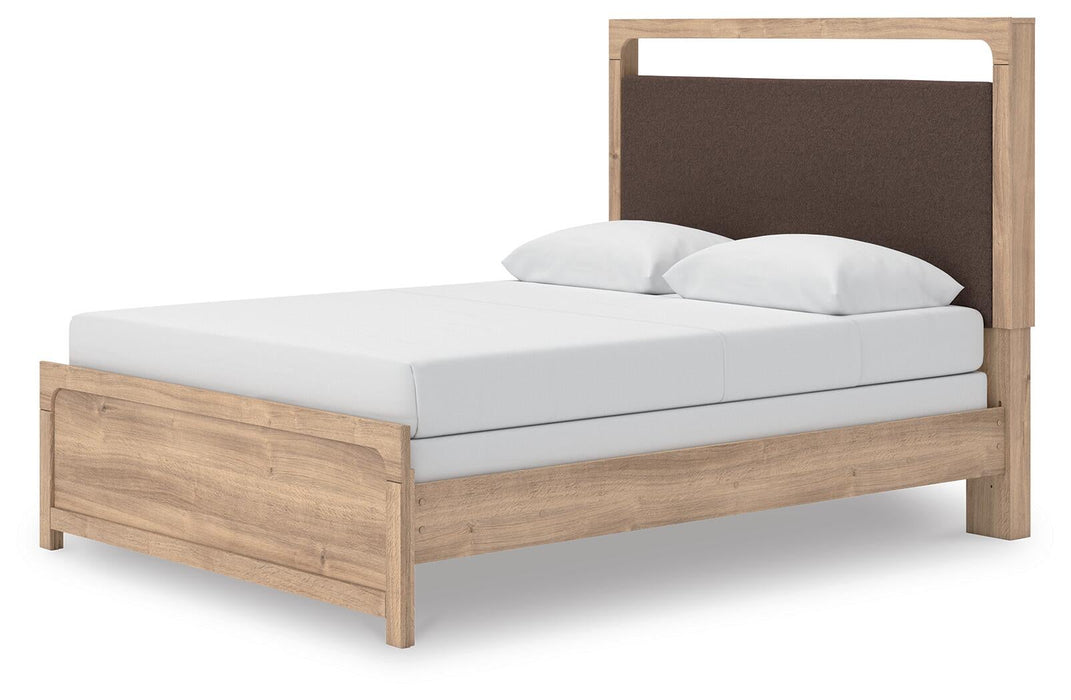 Hollymount Queen Upholstered Panel Bed, Dresser, Mirror and Nightstand - alternate view 10