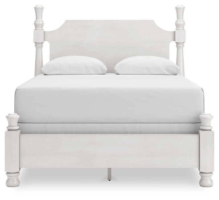 Chadworth Queen Poster Bed, Dresser and Mirror - alternate view 7