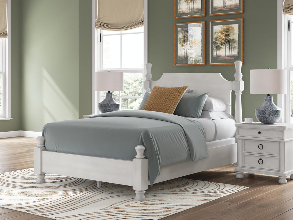 Chadworth Queen Poster Bed, Dresser and Mirror - alternate view 12