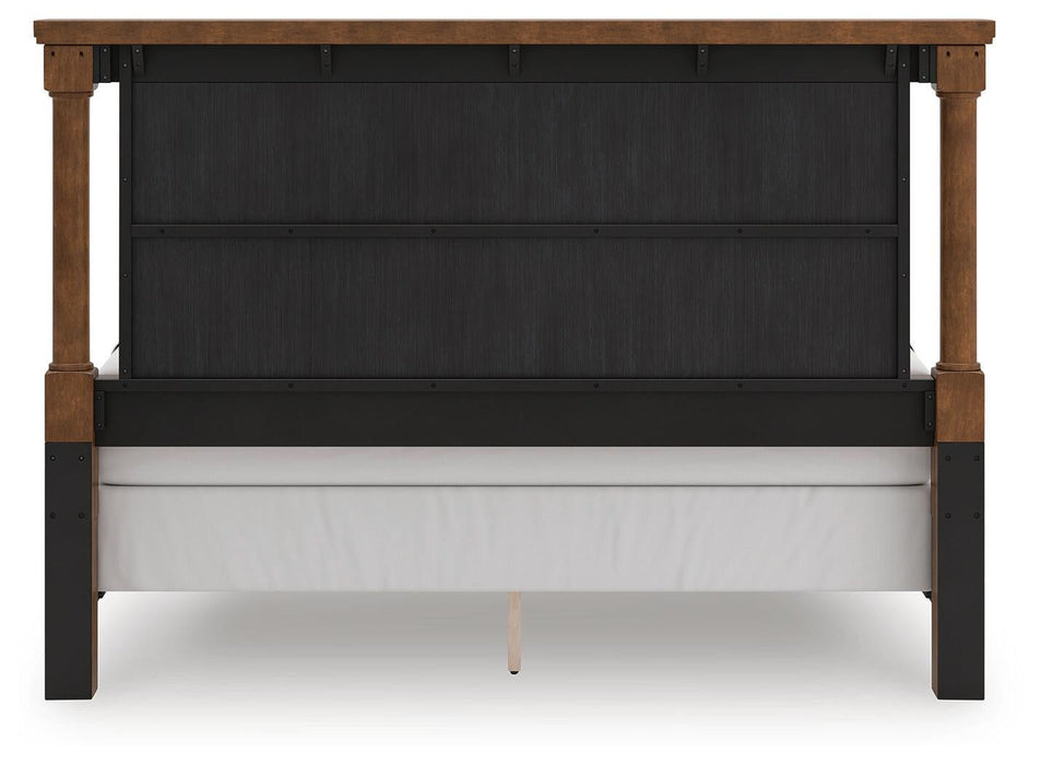 Chadworth California King Poster Bed with Mirrored Dresser - alternate view 8