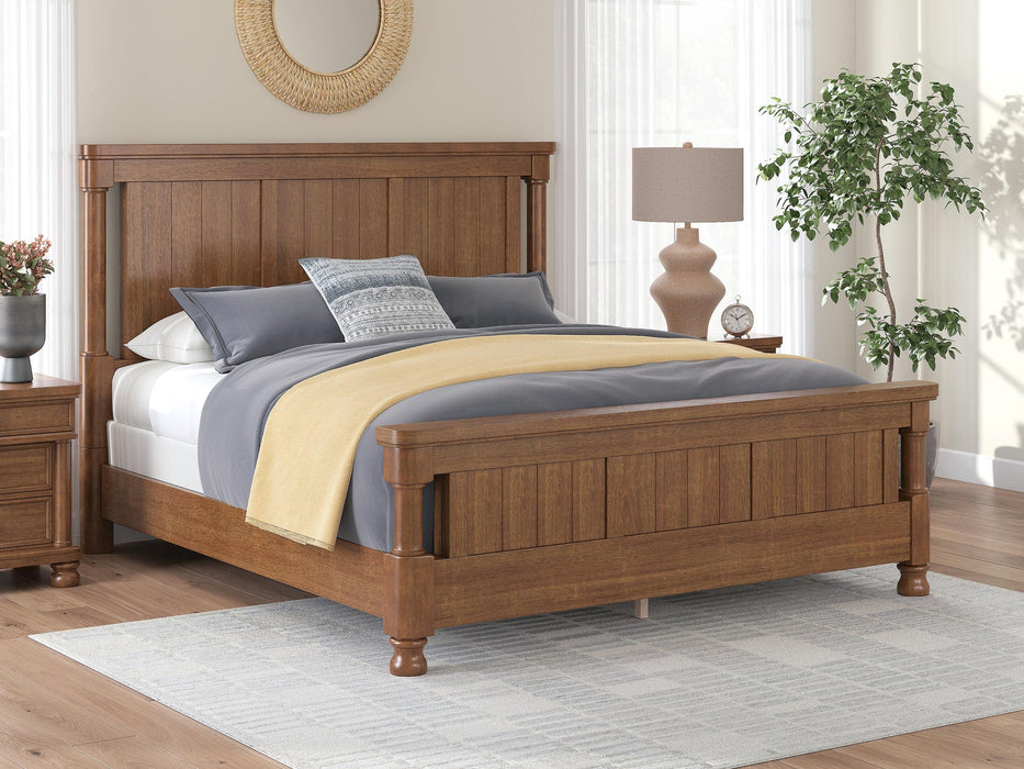 Chadworth California King Poster Bed with Mirrored Dresser and Nightstand - alternate view 16