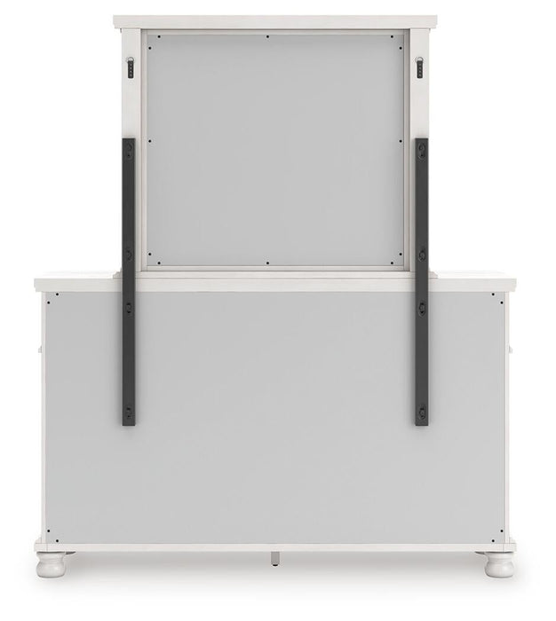 Chadworth King Poster Bed, Dresser and Mirror - alternate view 5