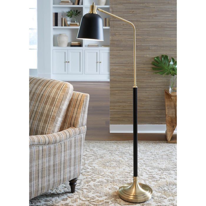 Clairwell Metal Floor Lamp (1/CN)
